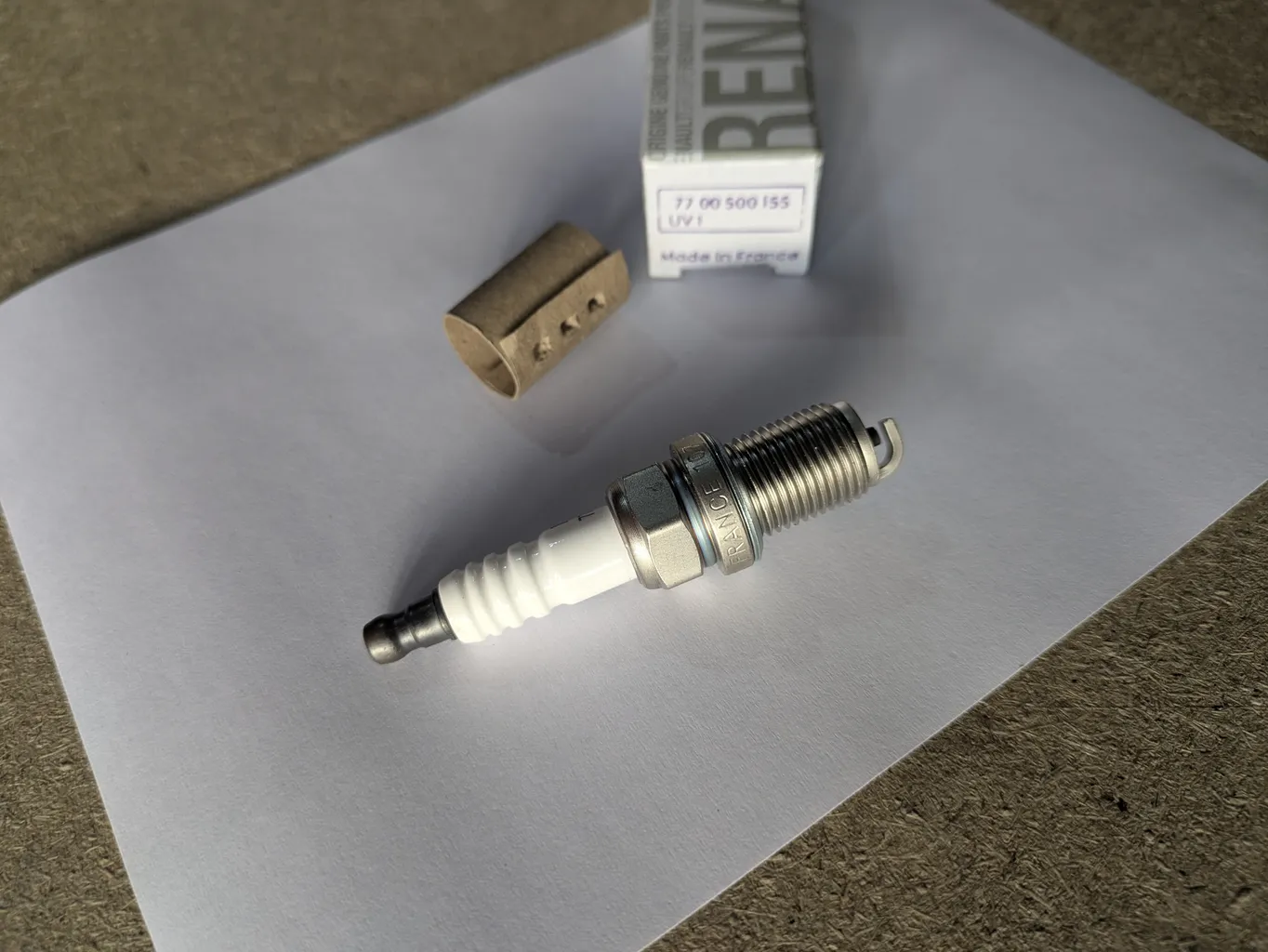 شمع خودرو رنو مدل 7700500155 مناسب برای تندر 90 بسته 4 عددی