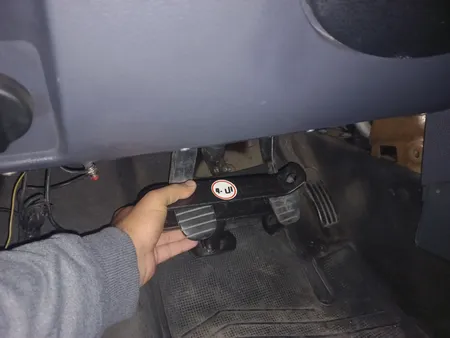 قفل پدال ایران پدال مدل L90