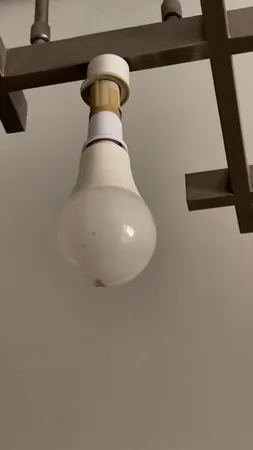 تبدیل سرپیچ لامپ E14 به E27 مدل T2 مجموعه 4 عددی