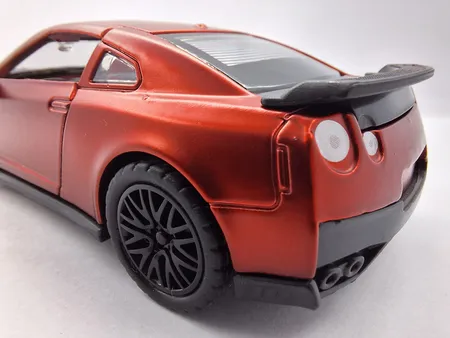 ماشین بازی مدل فلزی نیسان GTR