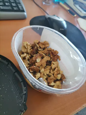 مغز گردو اکبر راستگو - 200 گرم