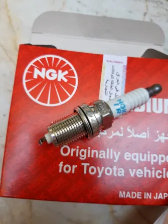 شمع خودرو ان جی کی مدل IFR6T-11 93684 پایه کوتاه سوزنی ایریدیوم بسته 4 عددی