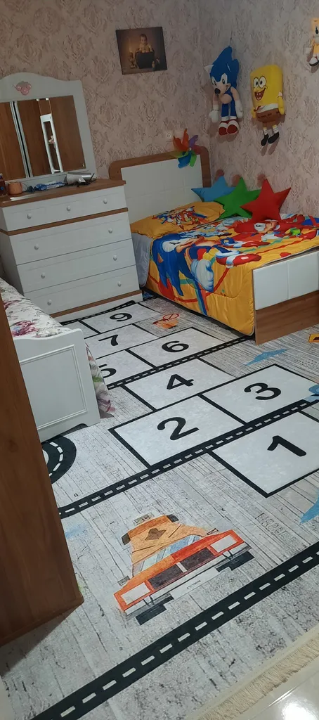 فرش پارچه‌ای دفه مدل فرشینه هازان مخمل طرح فانتزی کد 3075