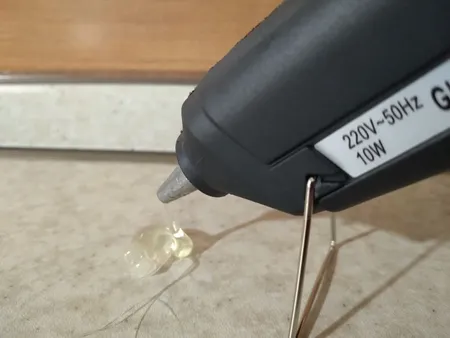 دستگاه چسب تفنگی جانسون مدل FL-138B به همراه یک عدد چسب حرارتی جانسون بصورت رایگان