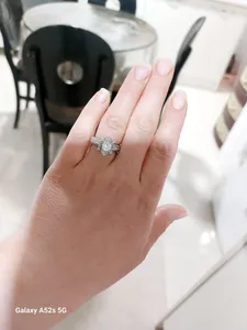 تجریه خرید انگشتر نقره زنانه جی تی ای مدل گل نگین دار