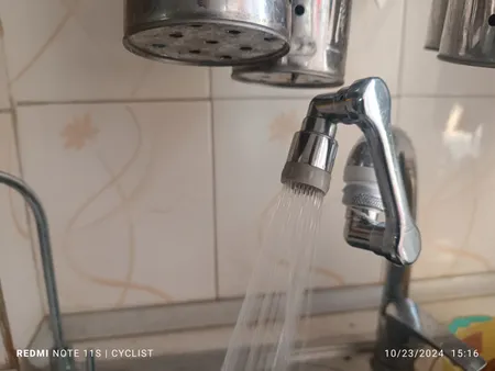 سرشیر آب مدل چرخشی مفصل دار بازویی برنجی 360