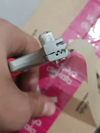 تیر و کمان دستی مدل لیزردار