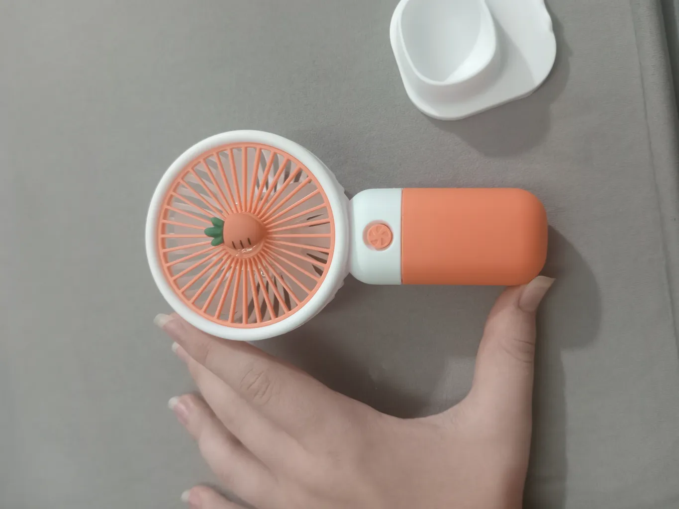 پنکه رومیزی مدل HANDHELD MINI ظرفیت 250 میلی آمپر ساعت