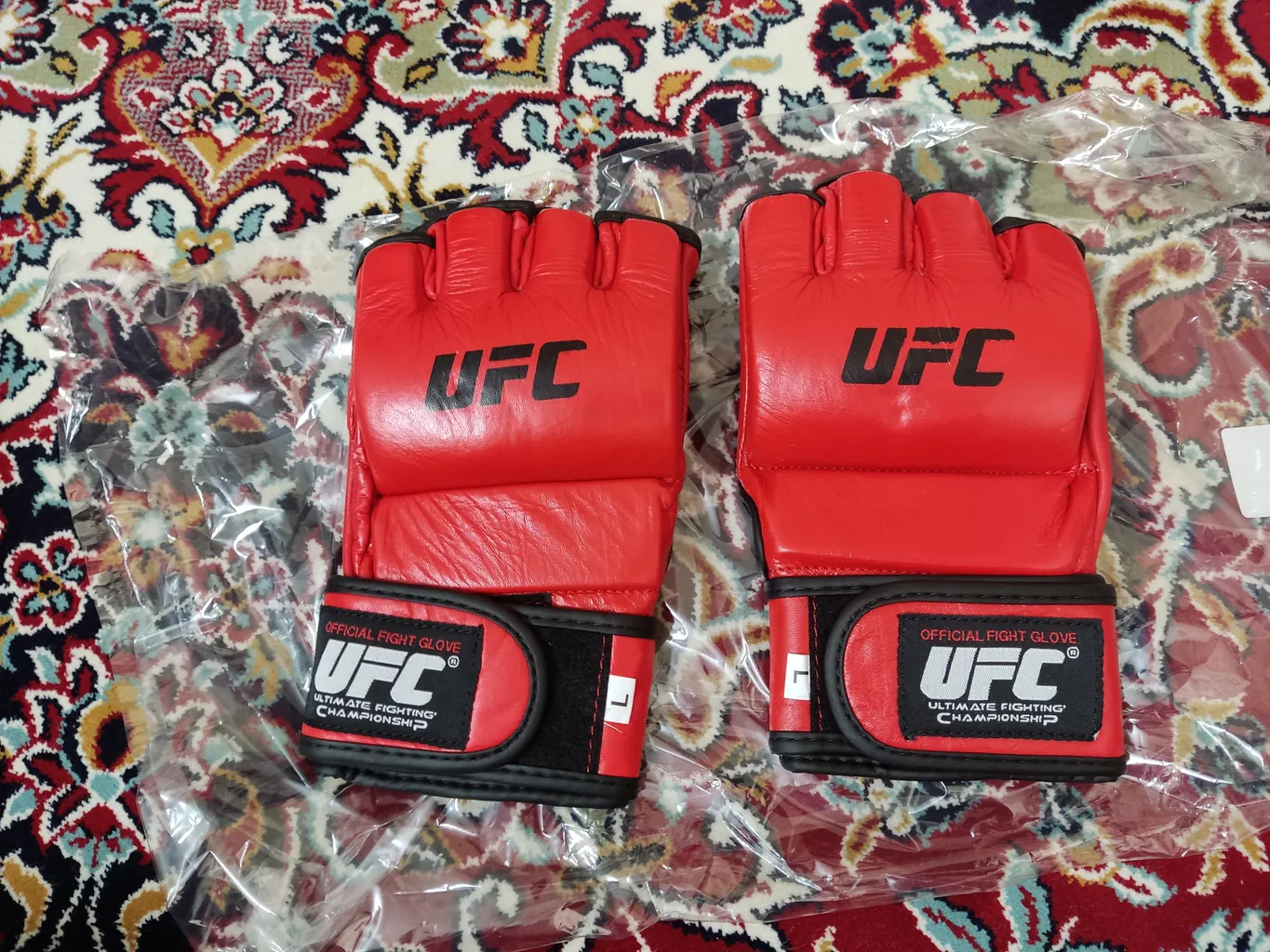 دستکش ام ام ای مدل UFC-1000