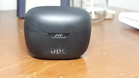 هندزفری بلوتوثی جی بی ال مدل Tune Beam NC