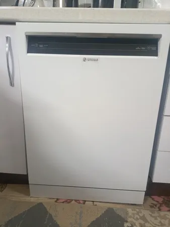 ماشین ظرفشویی 14 نفره اسنوا مدل SDW-A20W