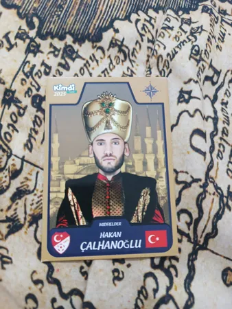 اسباب بازی زینتی کیمدی مدل هری کین 2025 رویال