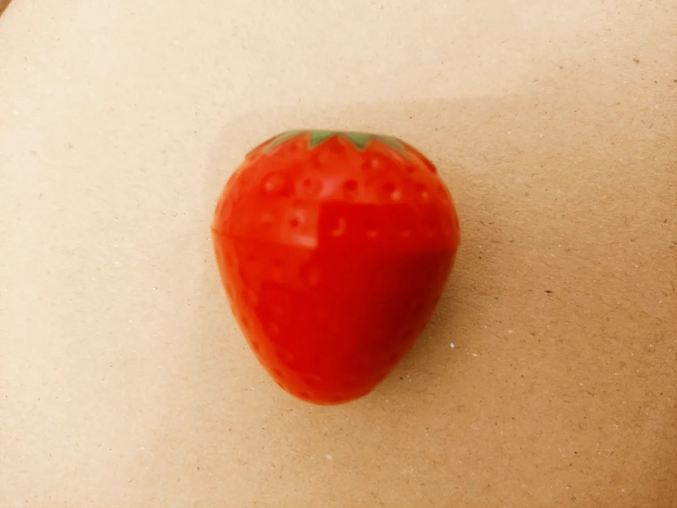 بالم لب واسینا مدل توت فرنگی کد 099