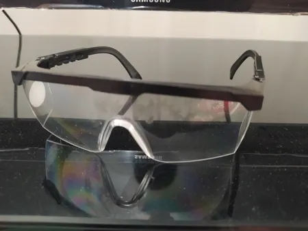 عینک محافظ آزمایشگاهی مدل STAR