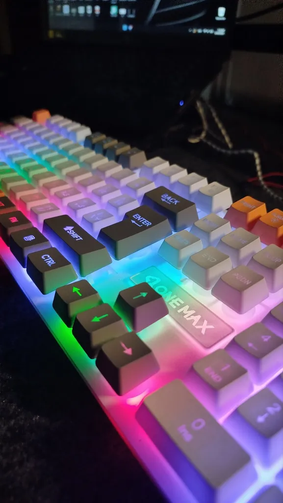 کیبورد مخصوص بازی وان مکس مدل OM-G5700