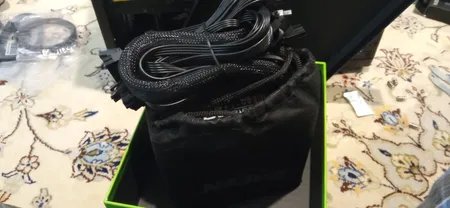 منبع تغذیه کامپیوتر گرین مدل GP700A-GED