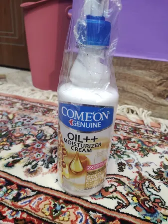 کرم مرطوب‌کننده کامان مدل عسل حجم 400 میلی‌لیتر