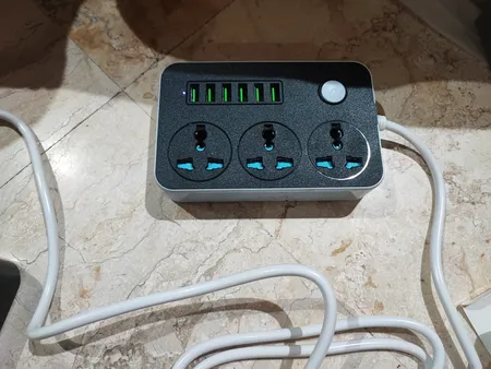 چندراهی برق مدل AUTO max 3.4A