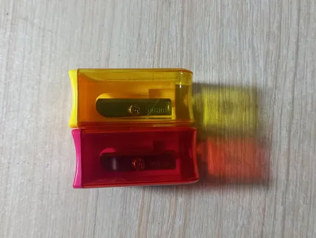 تراش کرونا مدل مخزن دار کد 100 بسته 2 عددی