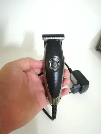 ست ماشین اصلاح موی صورت و بدن وی جی آر مدل V-099