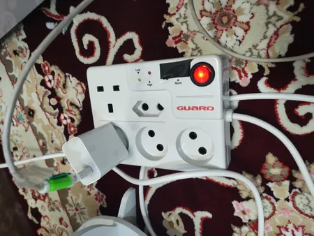 محافظ برق گارد مدل 606