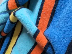 تجریه خرید حوله استخری ماندگار طرح راه راه سایز 70x130 سانتی متر