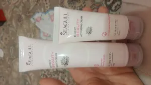 تجریه خرید کرم بی رنگ کننده مو صورت و بدن سی گل مدل Bleaching مناسب انواع پوست حجم 60 میلی لیتر به همراه کرم مکمل 30 میلی لیتر