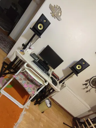 پایه اسپیکر بسپکو مدل PN90FL بسته دو عددی