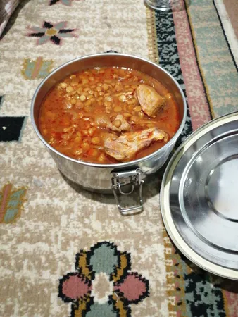 ظرف غذا سفری مدل سه تکه