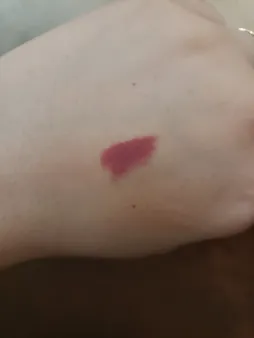 رژلب جامد گلدن رز مدل Velvet شماره 02