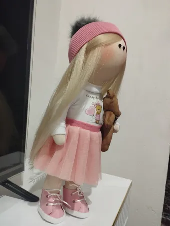 عروسک روسی طرح دختر خرگوشی کد ۰۰۰۳۸ ارتفاع ۳۸ سانتی متر