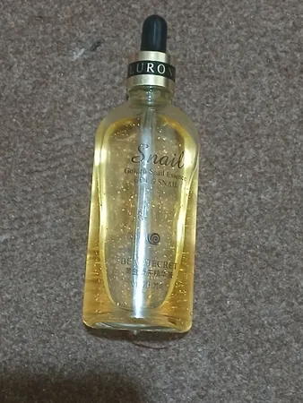 سرم پوست وزه مدل Golden Snail حجم 100 میلی لیتر