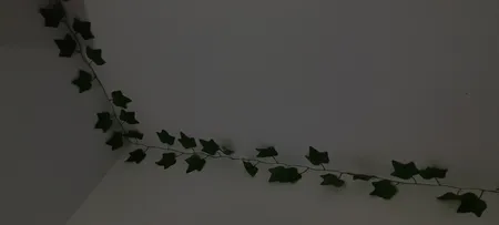 گل مصنوعی مدل ریسه برگ طرح انگور کد PAL-3030