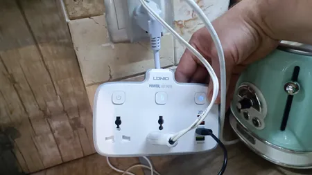 چندراهی برق الدینیو مدل SC2413_EU