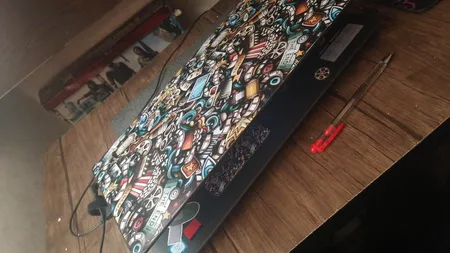 استیکر لپ تاپ راتیانا مدل cinema01 مناسب برای لپ تاپ 15 تا 17 اینچ به همراه برچسب حروف فارسی کیبورد