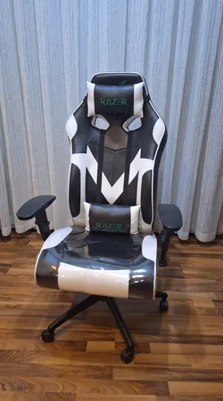 صندلی گیمینگ دی ایکس ریسر مدل s600