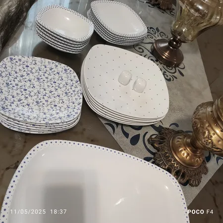 سرویس غذاخوری 27 پارچه چینی زرین ایران مدل کواترو ورنیکا درجه یک