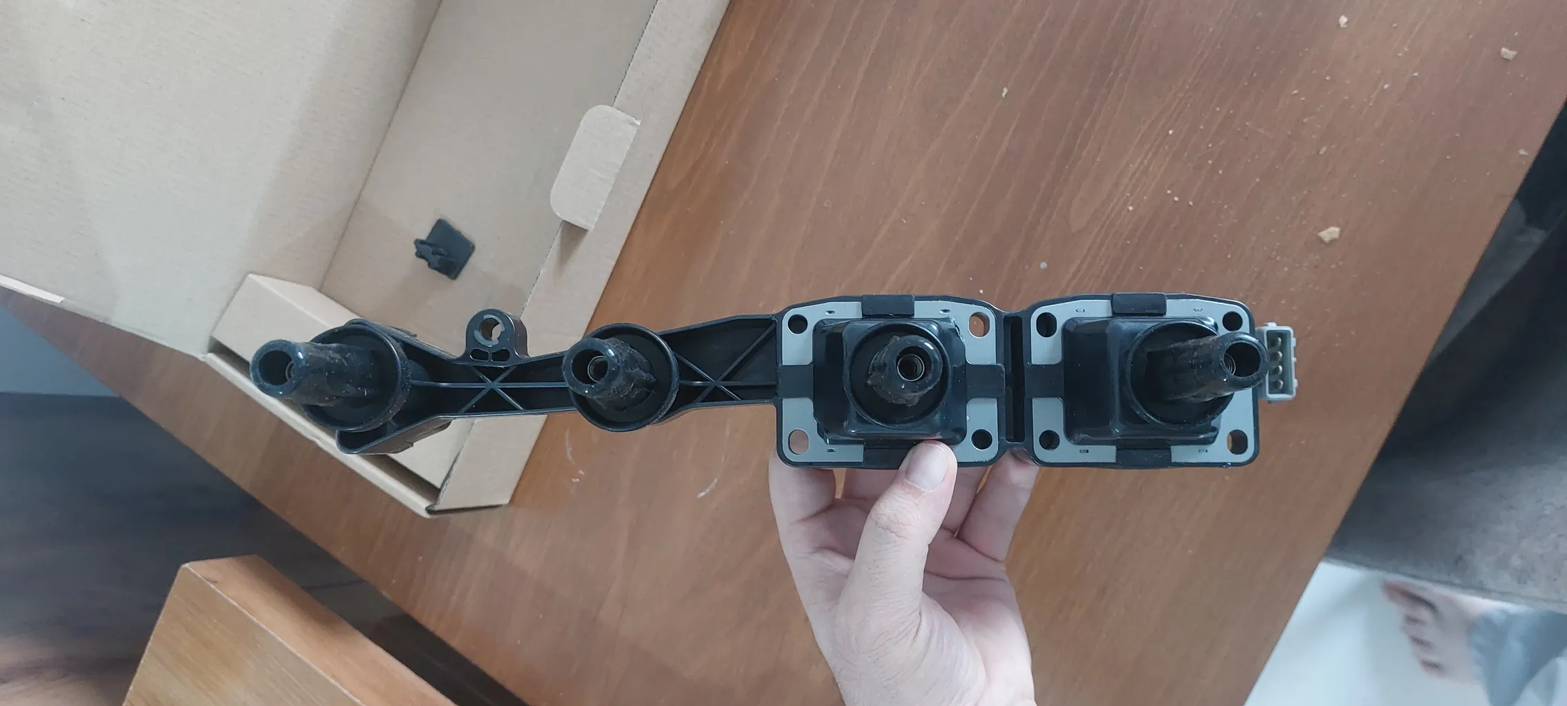 کوئل والئو مدل 262821 مناسب برای پژو 206 تیپ 5