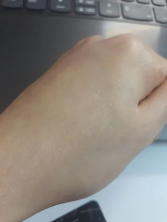 کرم ژل ضدآفتاب ساین اسکین مدل Invsible M، حجم 50 میلی‌لیتر