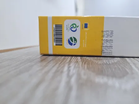 کرم ضد آفتاب بدون رنگ آرت وینا SPF 50 مدل Highly Effective ‌محافظ UVA ،UVB و PA+++، ضد حساسیت، ضد چروک و ضد پیری مناسب انواع پوست‌ حجم 50 میلی‌لیتر