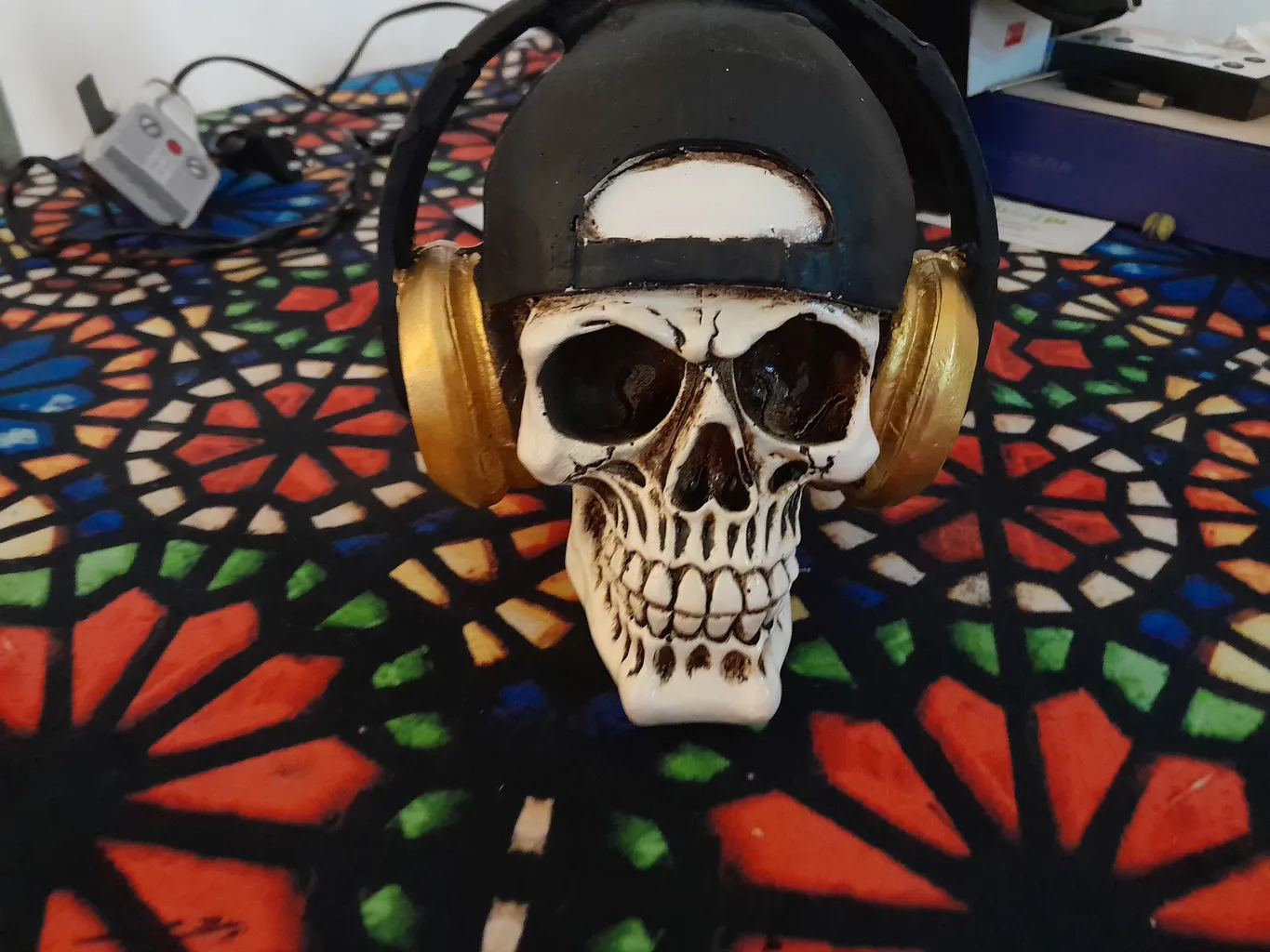 مجسمه مدل اسکلت هدفون دار کد  2323