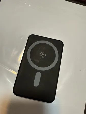 پاوربانک بی‌سیم 15 وات ایکس انرژی مدل X-814M 22.5W ظرفیت 10000 میلی آمپر ساعت