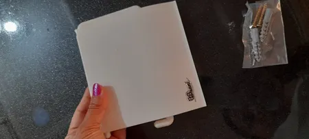 جای دستمال توالت سنی پلاستیک مدل Sarv