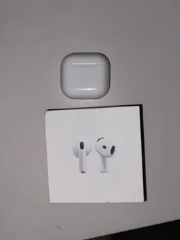 هدفون بلوتوثی اپل مدل AirPods 4