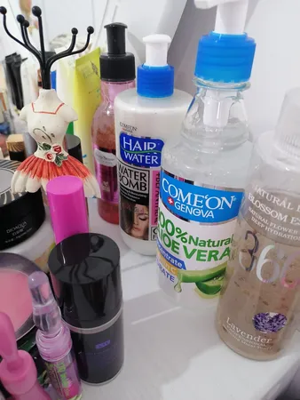 ژل آبرسان کامان مدل آلوئه‌ورا حجم 400 میلی‌لیتر