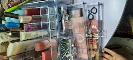 استند لوازم آرایشی مدل 06