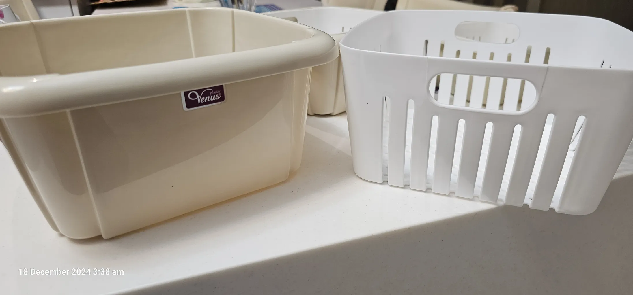 ست آبکش و کاسه ونوس پلاستیک مدل B202