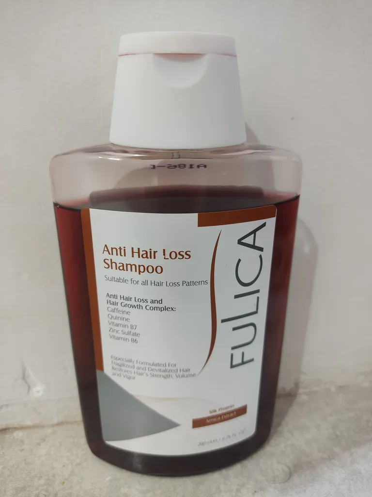 شامپو تقویت‌کننده و ضد ریزش مو فولیکا حجم 200 میلی‌لیتر