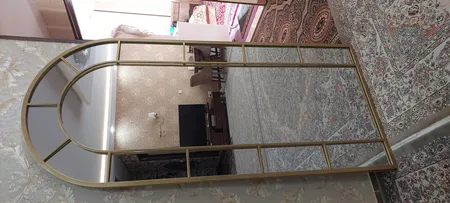 آینه مدل قدی فلزی طرح تاج پایه دار F-180