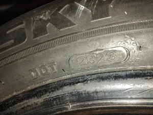 تجریه خرید لاستیک خودرو یزد تایر مدل  SKY سایز 16 / 55 / 205 میلی‌متر تولید سال 2022 - 2 حلقه